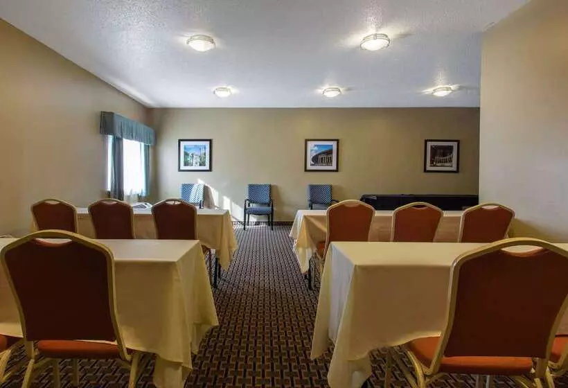 ホテル Ramada By Wyndham Glendale Heights/lombard