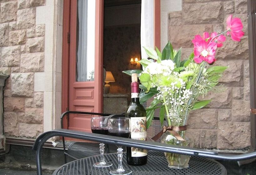 호텔 The Gables At Stirling Guest