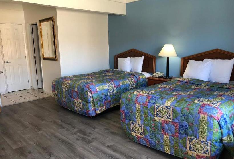 فندق على الطريق All Seasons Lodge