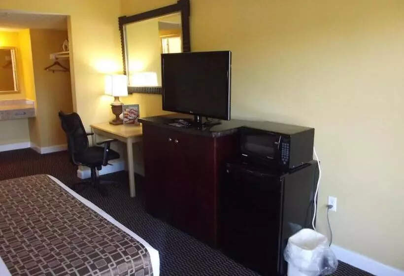 モーテル Ambassadors Inn & Suites