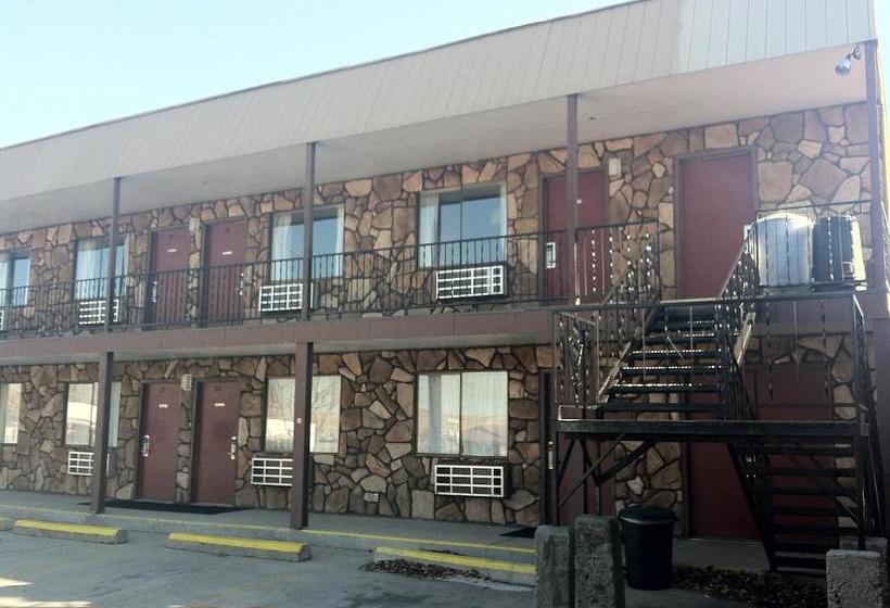 모텔 Budget Inn Deer Lodge