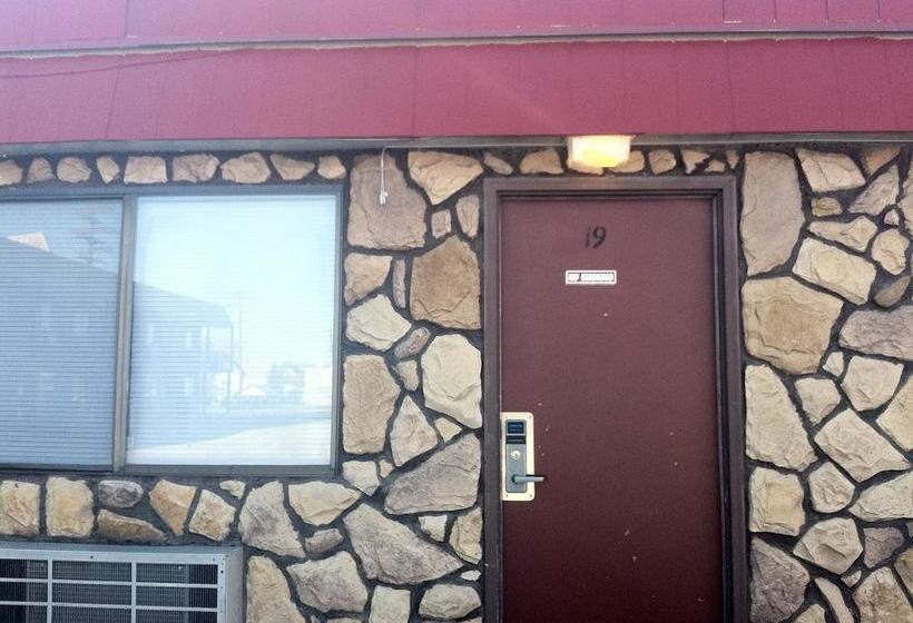 모텔 Budget Inn Deer Lodge