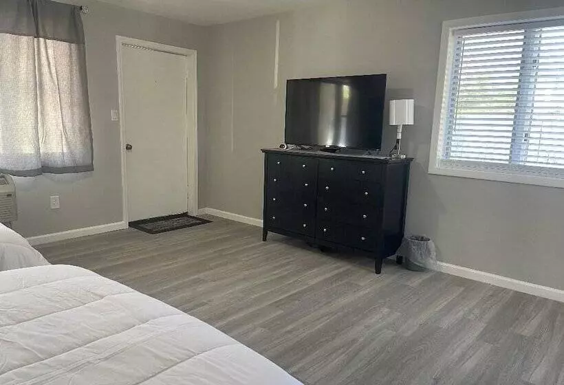 モーテル Point Pleasant Inn