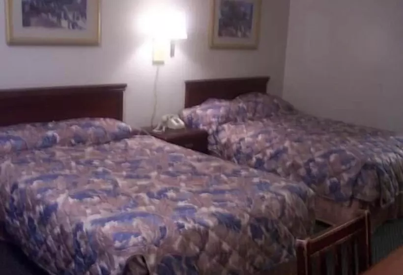 モーテル Red Carpet Inn Terre Haute