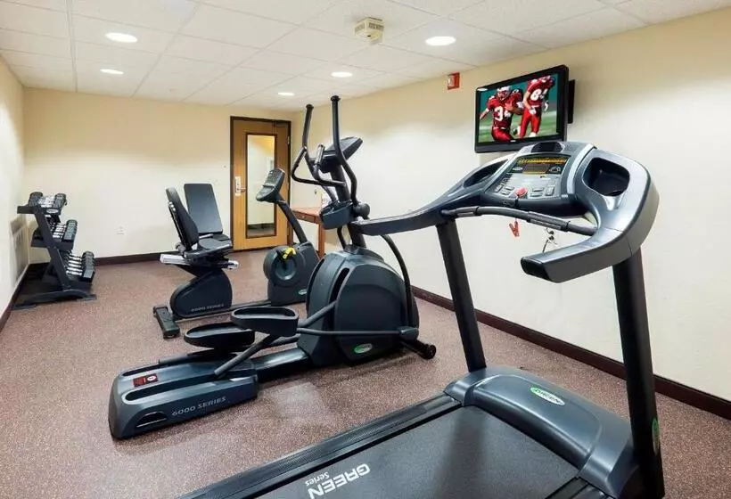 Motelli Red Roof Inn Plus+ & Suites Malone
