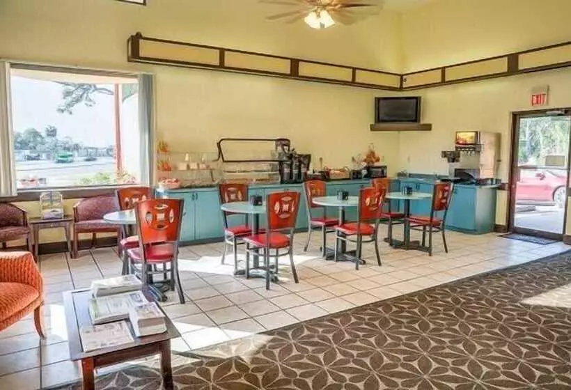 Motelli River Side Inn