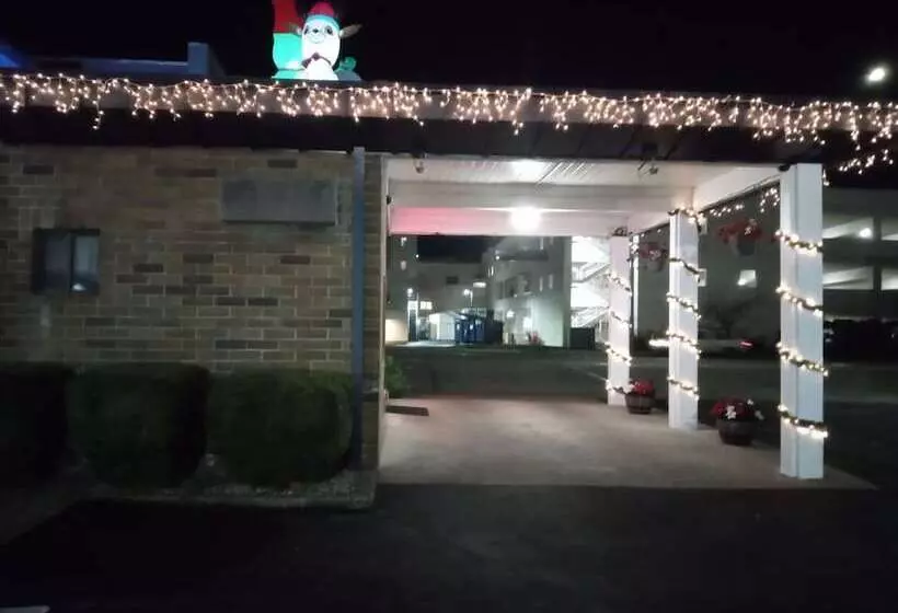 モーテル Travelers Inn By Oyo Longview Kelso