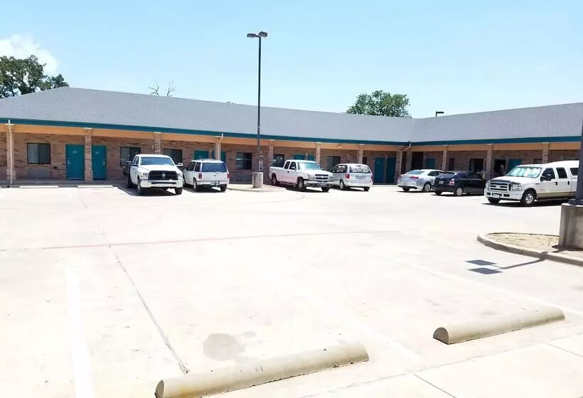 Quality One Motel