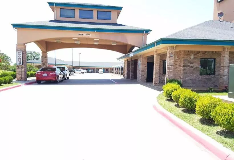 Quality One Motel
