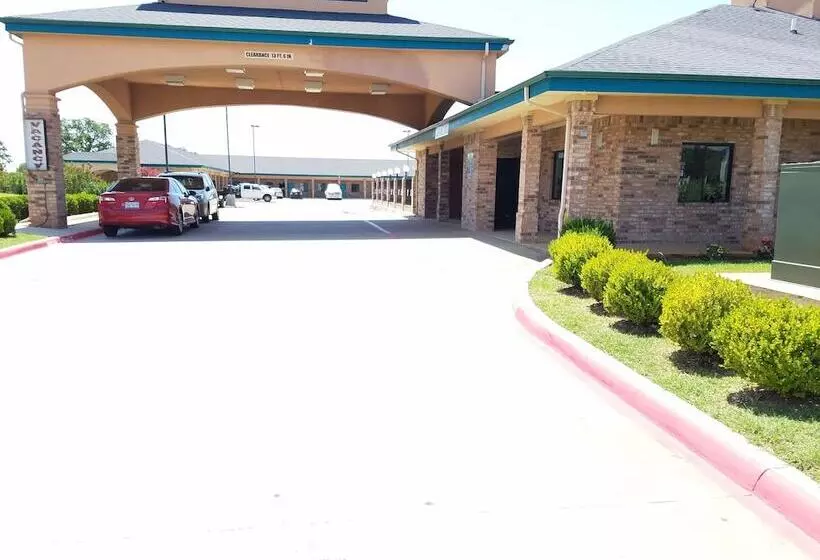 Quality One Motel
