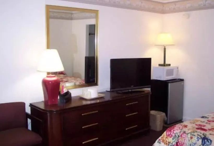 Shore Hills Motel