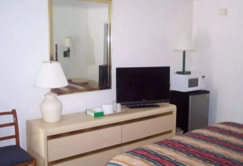 Shore Hills Motel