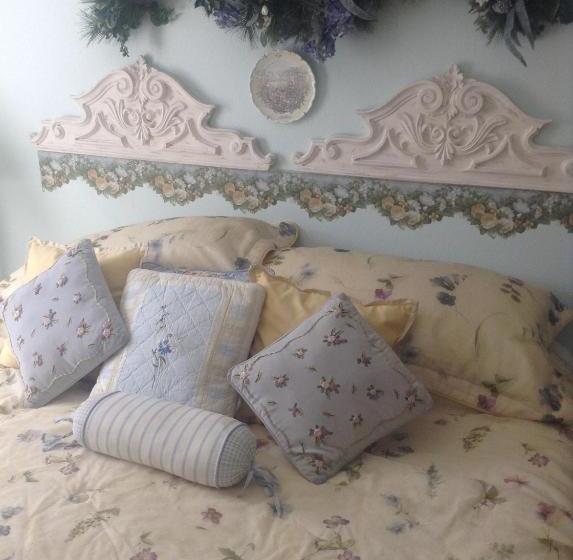 Toad Hall Manor Bed And Breakfast