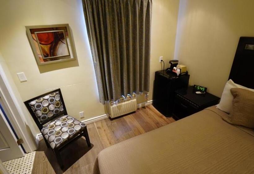 Trylon Hotel Hollywood