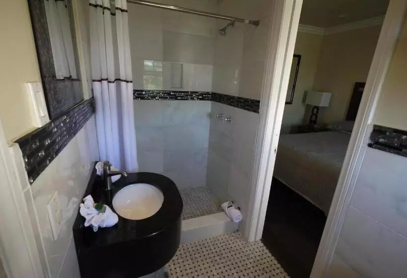 Trylon Hotel   Hollywood