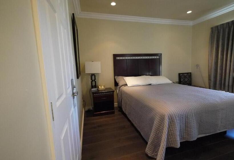 Trylon Hotel Hollywood