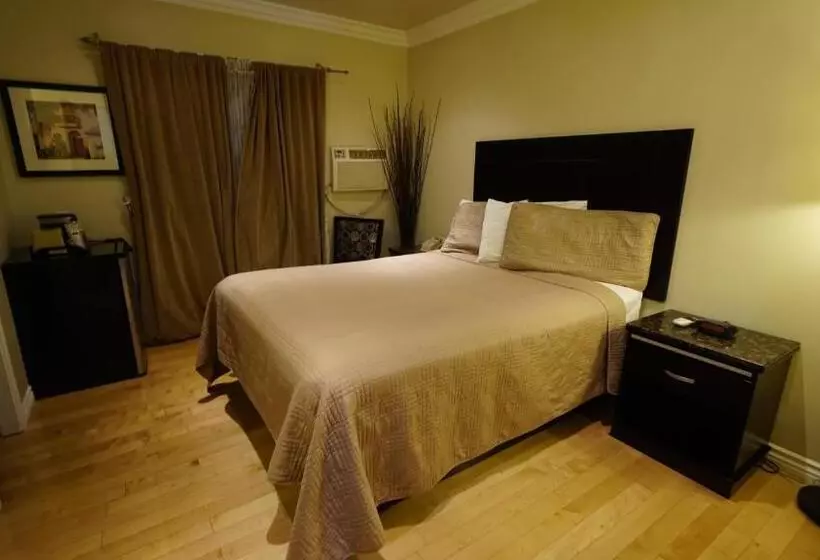 Trylon Hotel   Hollywood