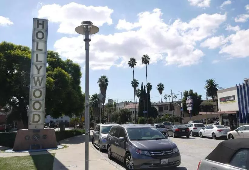 Trylon Hotel   Hollywood