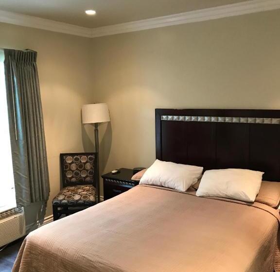 Trylon Hotel Hollywood