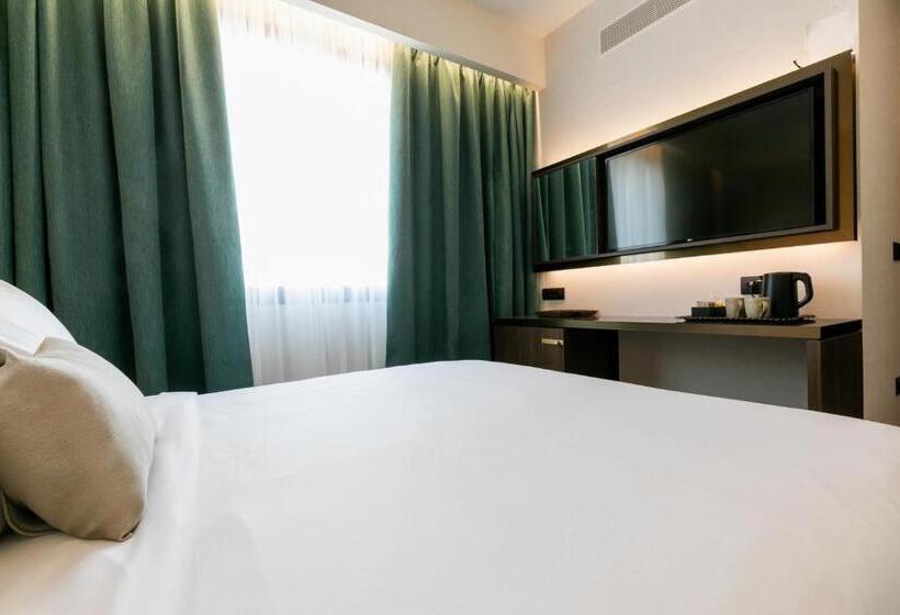 هتل Luwian Athens Boutique