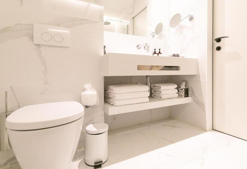 هتل Luwian Athens Boutique