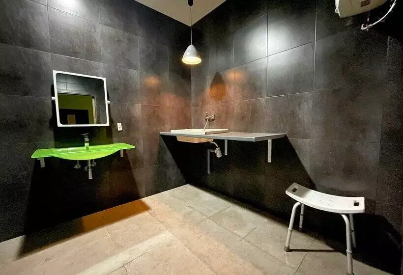 Hostel Backpacker Solopuent
