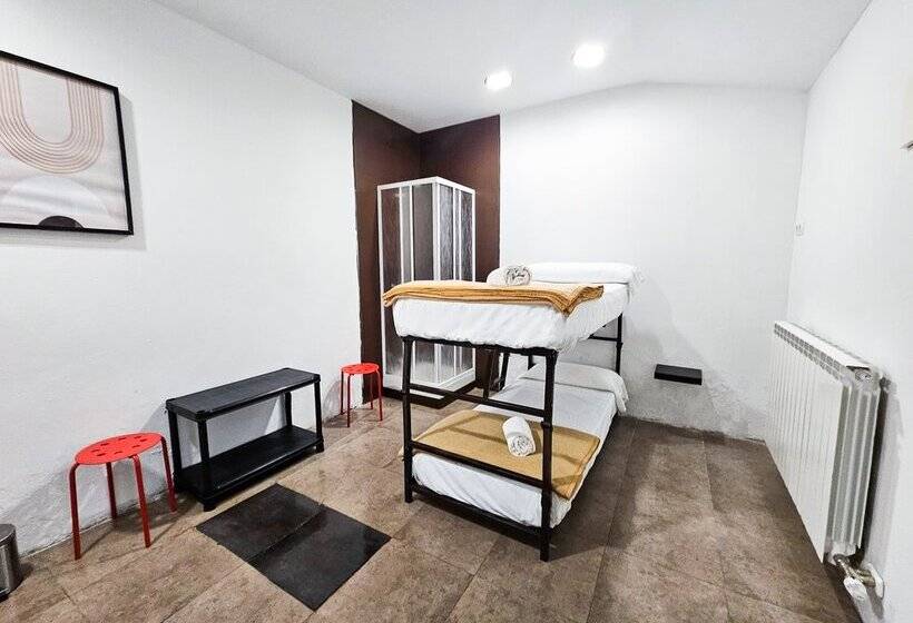 Hostel Backpacker Solopuent