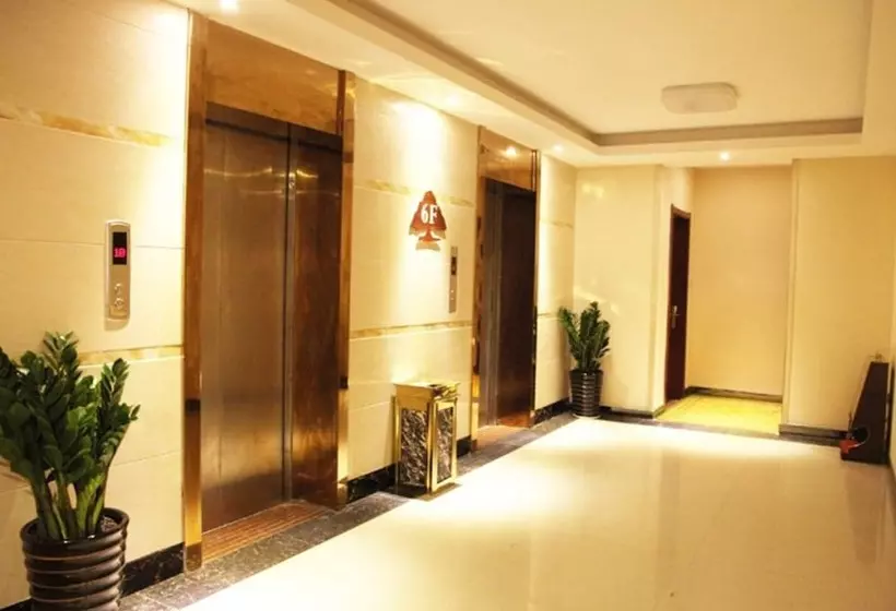 ホテル Greentree Inn Guangxi Yulin Jincheng Commercial Building Shell