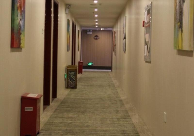 ホテル Greentree Inn Jiangsu Wuxi Jiangyin North Huancheng Road Walking Street Express