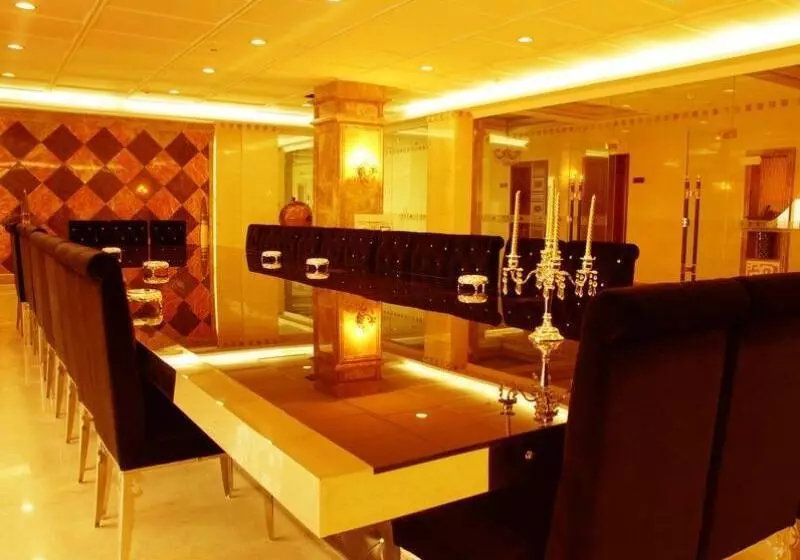 ホテル Greentree Inn Jiuquan Century Plaza