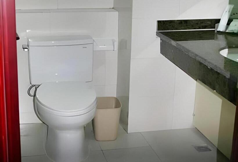 Hotel Greentree Inn Jiuquan Century Plaza