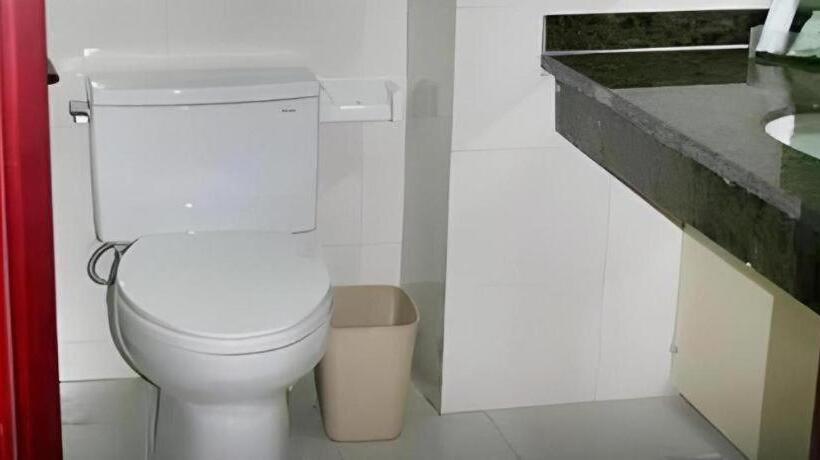 Hotel Greentree Inn Jiuquan Century Plaza