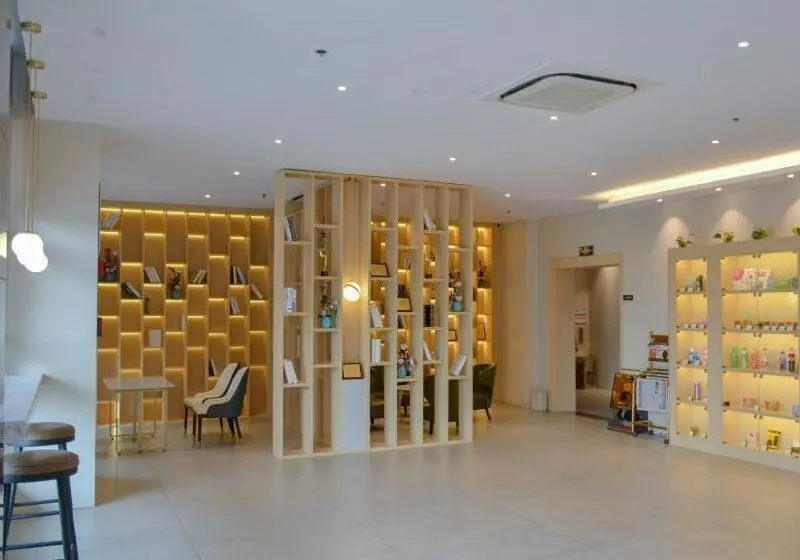 Hotelli Greentree Inn Xuzhou High Speed Railway Station Express