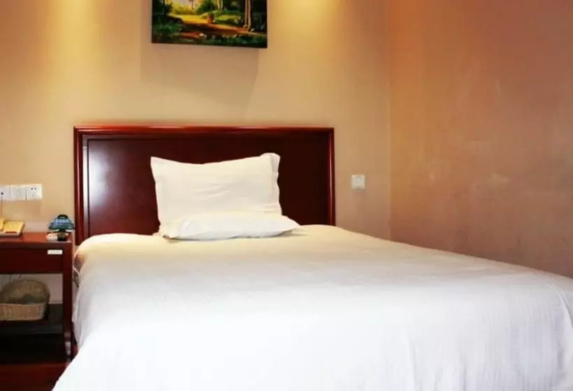 Hotelli Greentree Inn Xuzhou High Speed Railway Station Express
