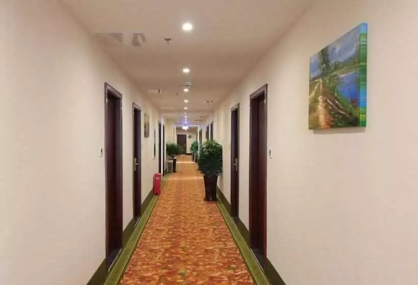 ホテル Greentree Inn Yangzhou West Kaifa Road Baolong Square Express