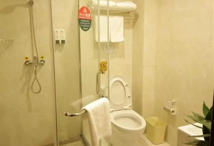 ホテル Greentree Inn Yangzhou West Kaifa Road Baolong Square Express