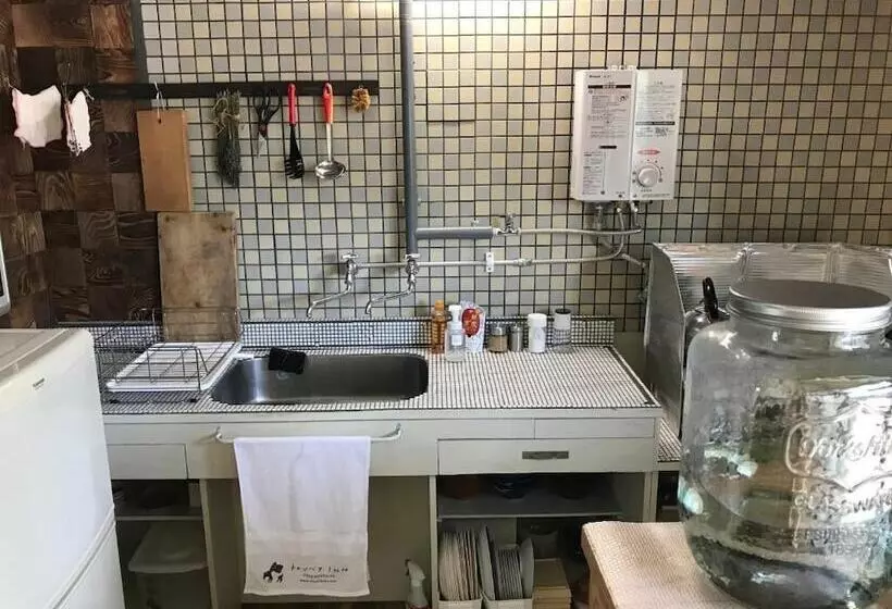 Guest House Ponkotan   Hostel