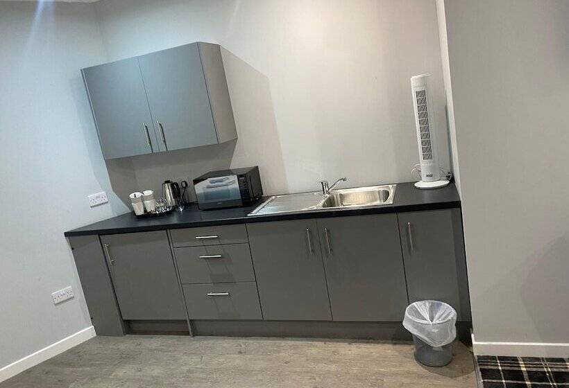 Crown Court Hotel & Bar