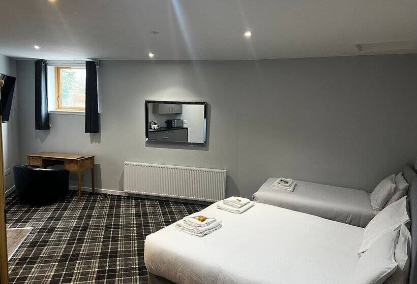 Crown Court Hotel & Bar