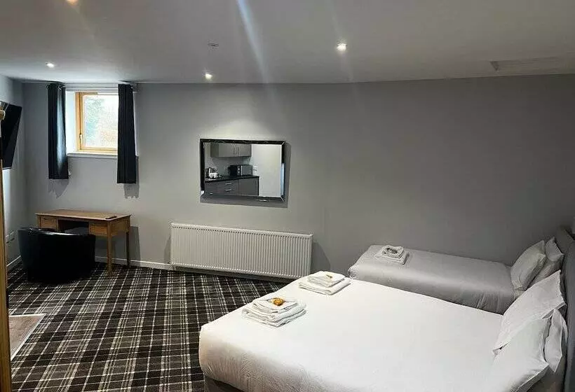 Crown Court Hotel & Bar