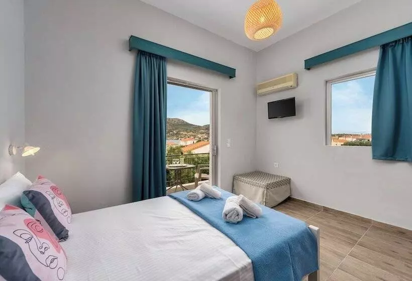 ホテル Laconia Domus   Plytra