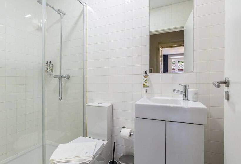 هتل Metropolitan Lisbon Janelas Verdes