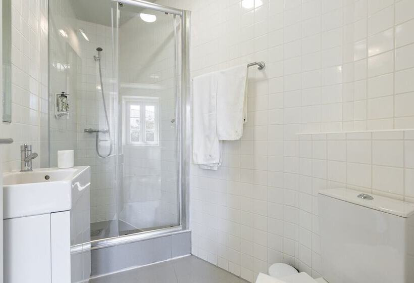 هتل Metropolitan Lisbon Janelas Verdes