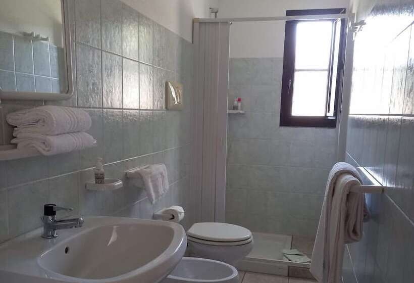 乡村酒店  Agriturismo E Camere Su Cuile Countryside Comfort Rooms