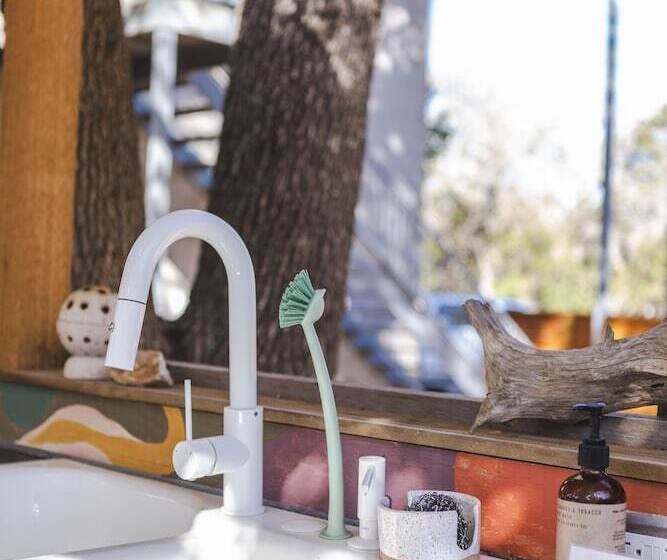 リゾートホテル The Macaw Yurt At Camposanto Atx Glamping On Lake Travis