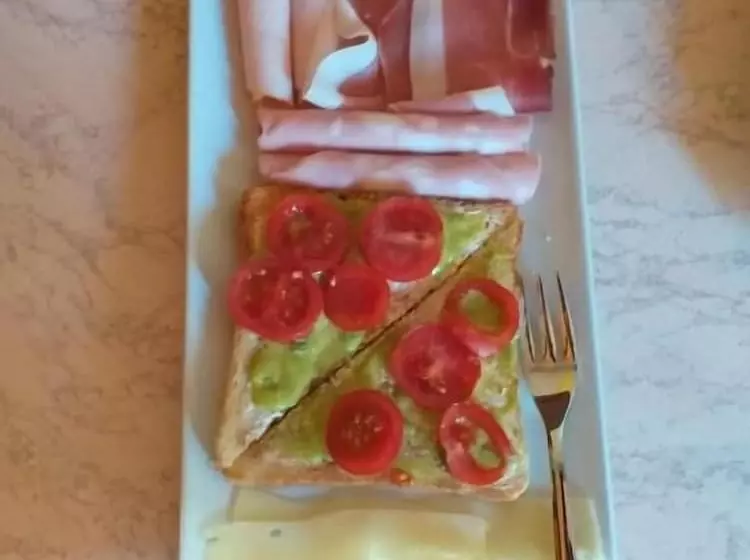 ベッドアンドブレックファースト Affittacamere Il Girasole