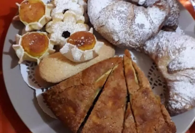 ベッドアンドブレックファースト Affittacamere Il Girasole