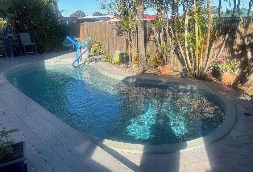 住宿加早餐  Lakeside Shared Manor  Private 1 Or 2 Bedrooms Bathrooms Lounge Area & More