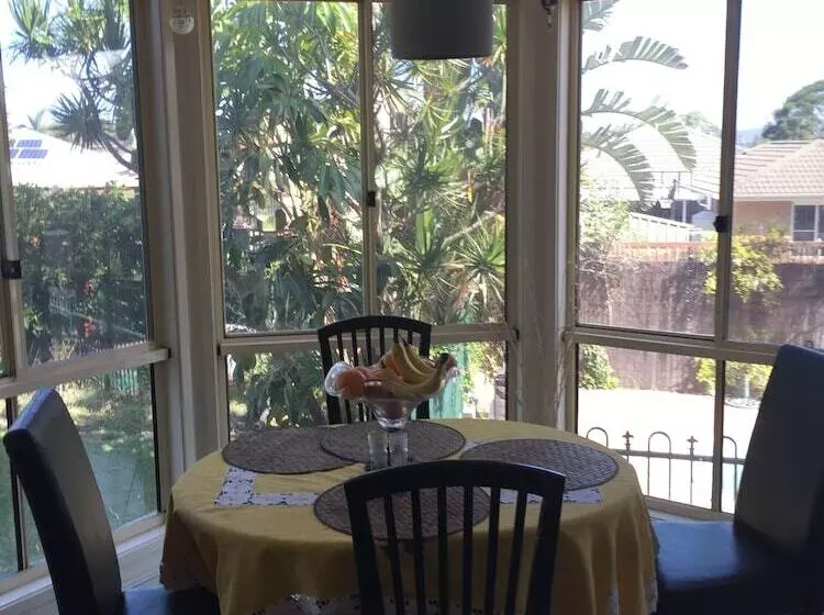 Aamiaismajoitus (B&B) Lakeside Shared Manor  Private 1 Or 2 Bedrooms Bathrooms Lounge Area & More