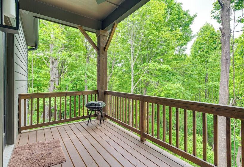 Cabin Rental Near Black Mountain: Fire Pit & Grill